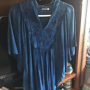 Angel sleeve top